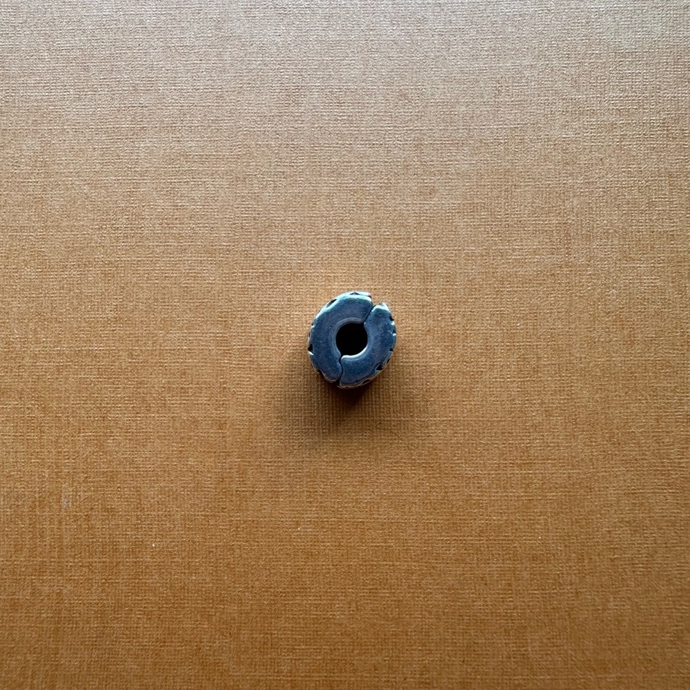 Pandora swirl pattern spacer charm - Picture 3 of 6